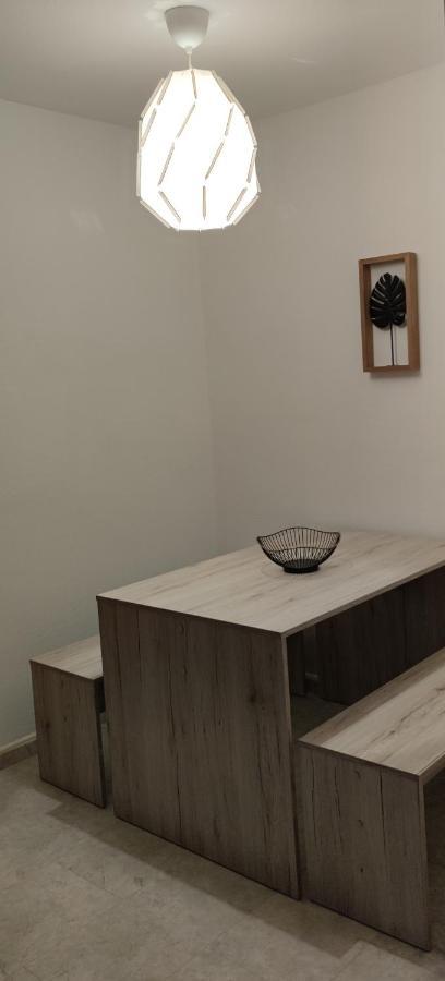 Schoene Und Optimal Gelegene Wohnung Og Weisskirchen Exteriör bild